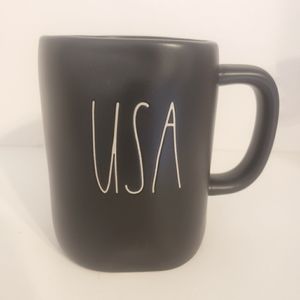 Black Rae Dunn USA mug